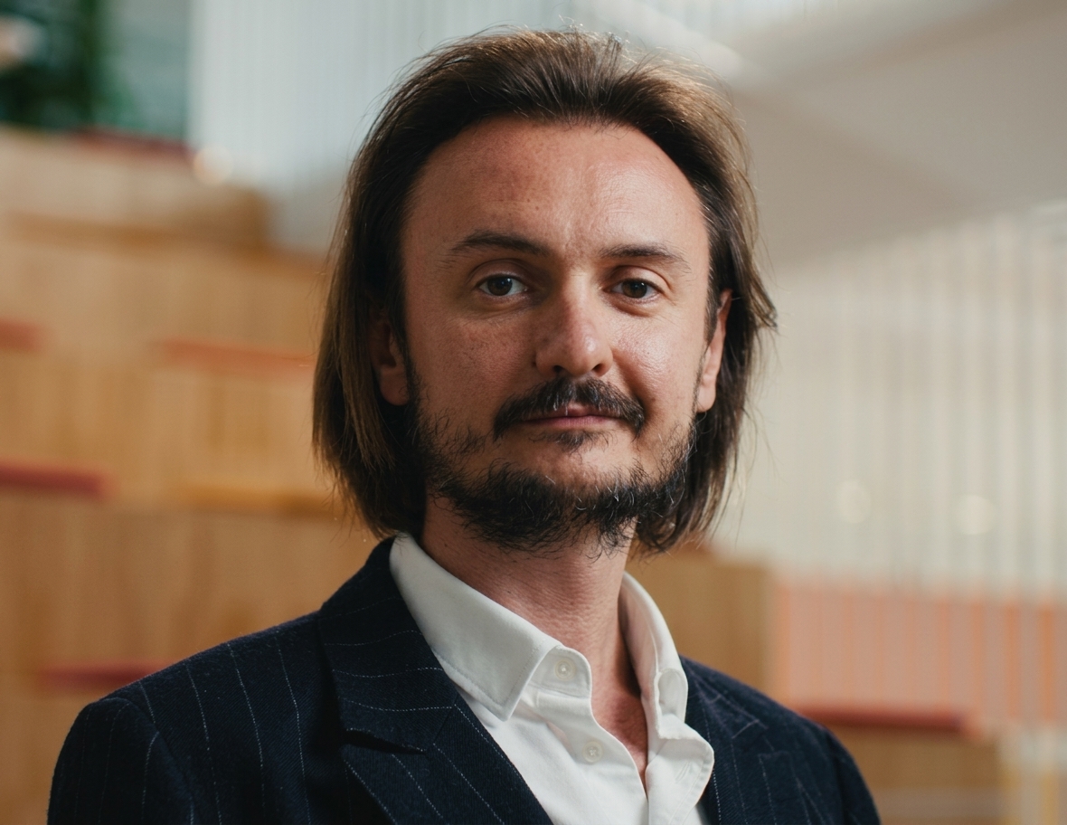 Aleksandrs Bogdanovs, Founder of VeriVeri